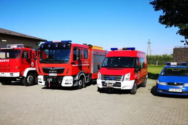 Plama oleju na DK77 Sandomierz-Lipnik – interwencja strażaków