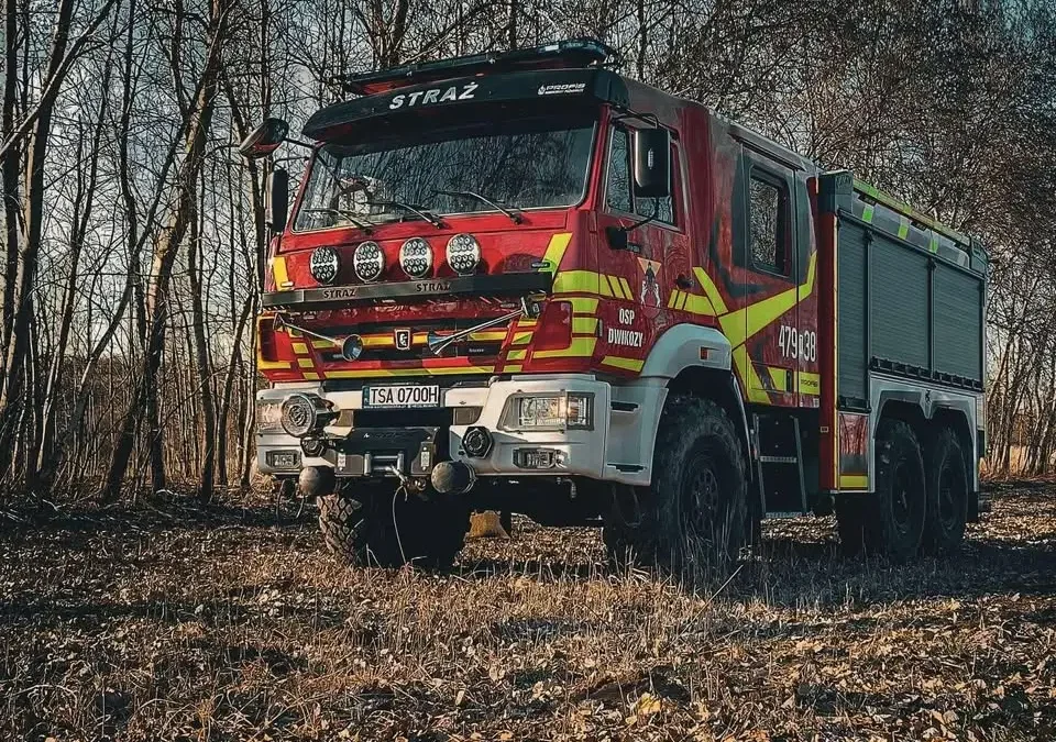 Pożar pustostanu w Sandomierzu – interwencja strażaków