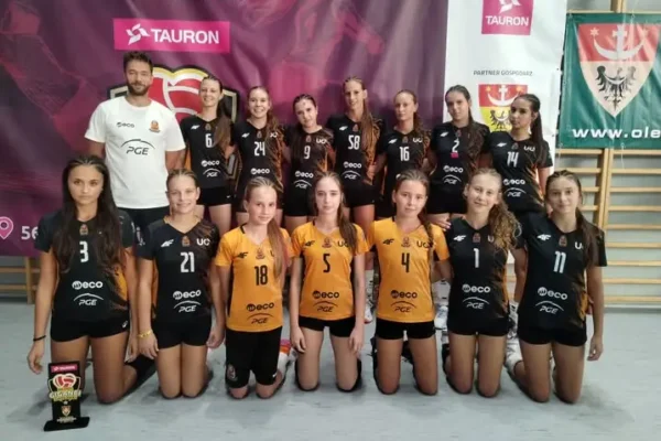 Młodziczki z 4. miejscem w turnieju Tauron Młodzi Giganci Siatkówki w Oleśnicy
