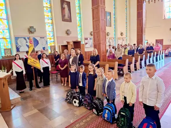 Uroczyste rozpoczęcie roku szkolnego w gminie Łoniów