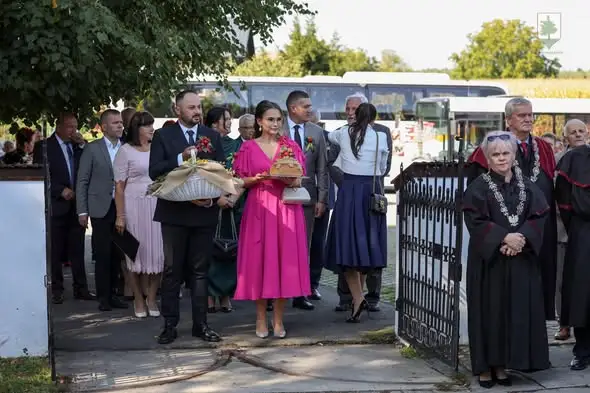 Jubileuszowe Jabłkobranie w Kleczanowie – msza dziękczynna za sadowników