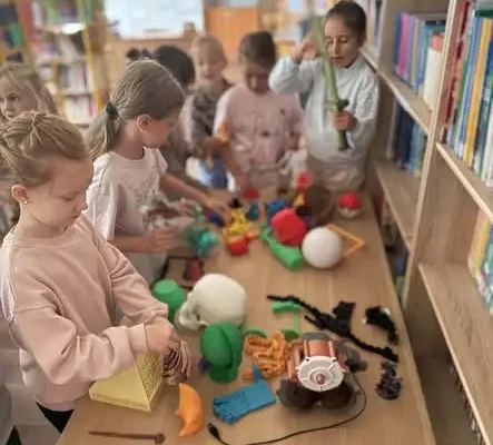 Dzień Technologiczny w sandomierskiej szkole – druk 3D i VR dla najmłodszych