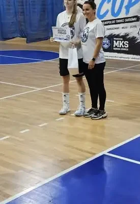Juniorki młodsze z trzecim miejscem na Dąbrowa Cup III
