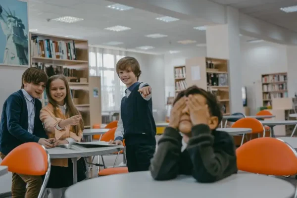 Biblioteka w Samborcu zaprasza na cykl bezpłatnych zajęć dla dzieci i młodzieży
